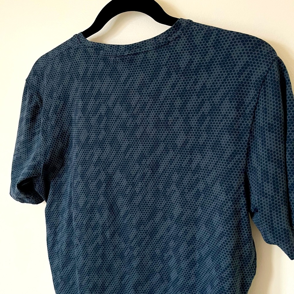 Gymshark Men’s Teal Critical Regular Fit Workout Tee Size Medium - Picture 8 of 8